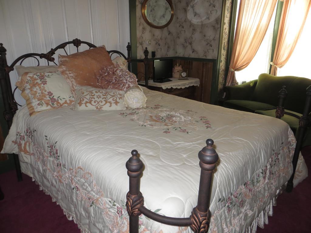 Edith Palmer'S Country Inn, Historical Bed & Breakfast Virginia City Dış mekan fotoğraf