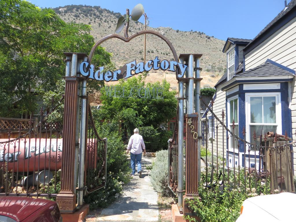 Edith Palmer'S Country Inn, Historical Bed & Breakfast Virginia City Dış mekan fotoğraf