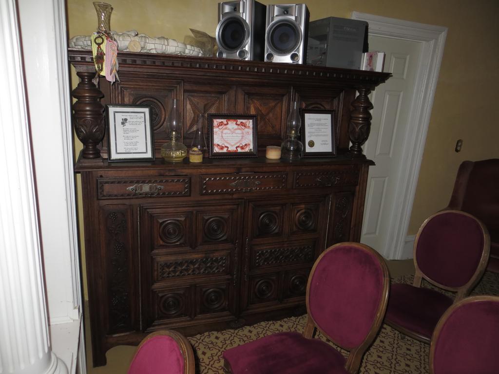 Edith Palmer'S Country Inn, Historical Bed & Breakfast Virginia City Dış mekan fotoğraf