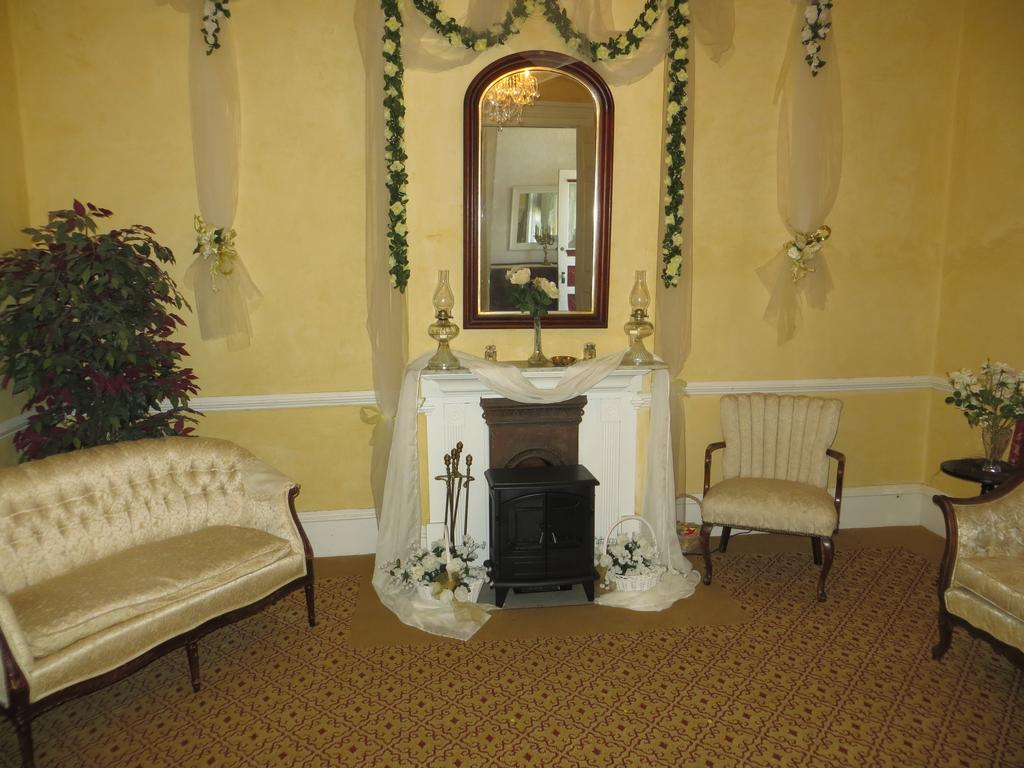 Edith Palmer'S Country Inn, Historical Bed & Breakfast Virginia City Dış mekan fotoğraf