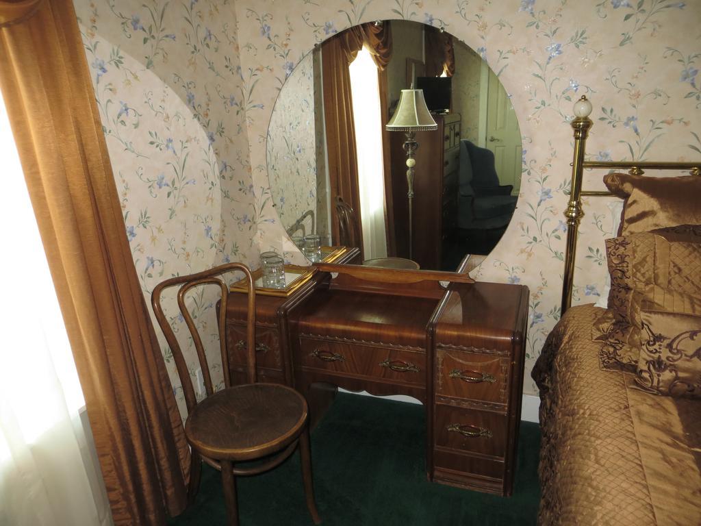 Edith Palmer'S Country Inn, Historical Bed & Breakfast Virginia City Dış mekan fotoğraf