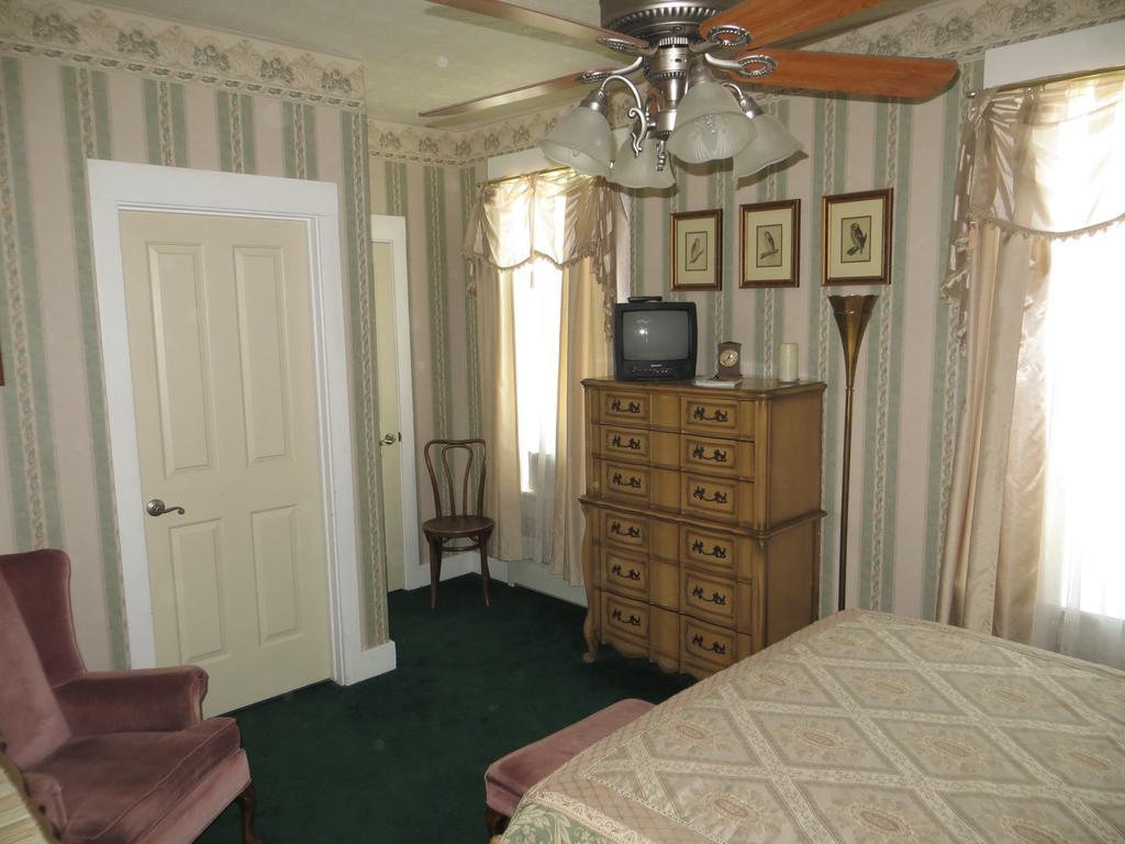 Edith Palmer'S Country Inn, Historical Bed & Breakfast Virginia City Dış mekan fotoğraf